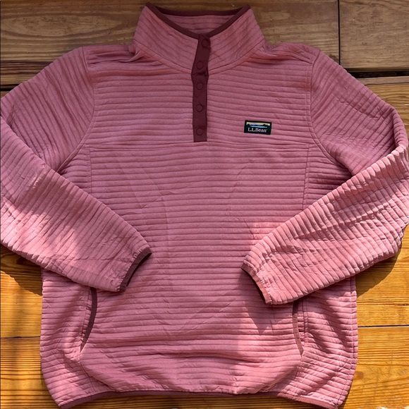 L.L. Bean Tops - NWOT L.L. Bean Airlight Knit Pullover, size XL